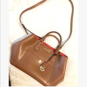 Michael Kors Greenwich Large Tote Brown Saffiano